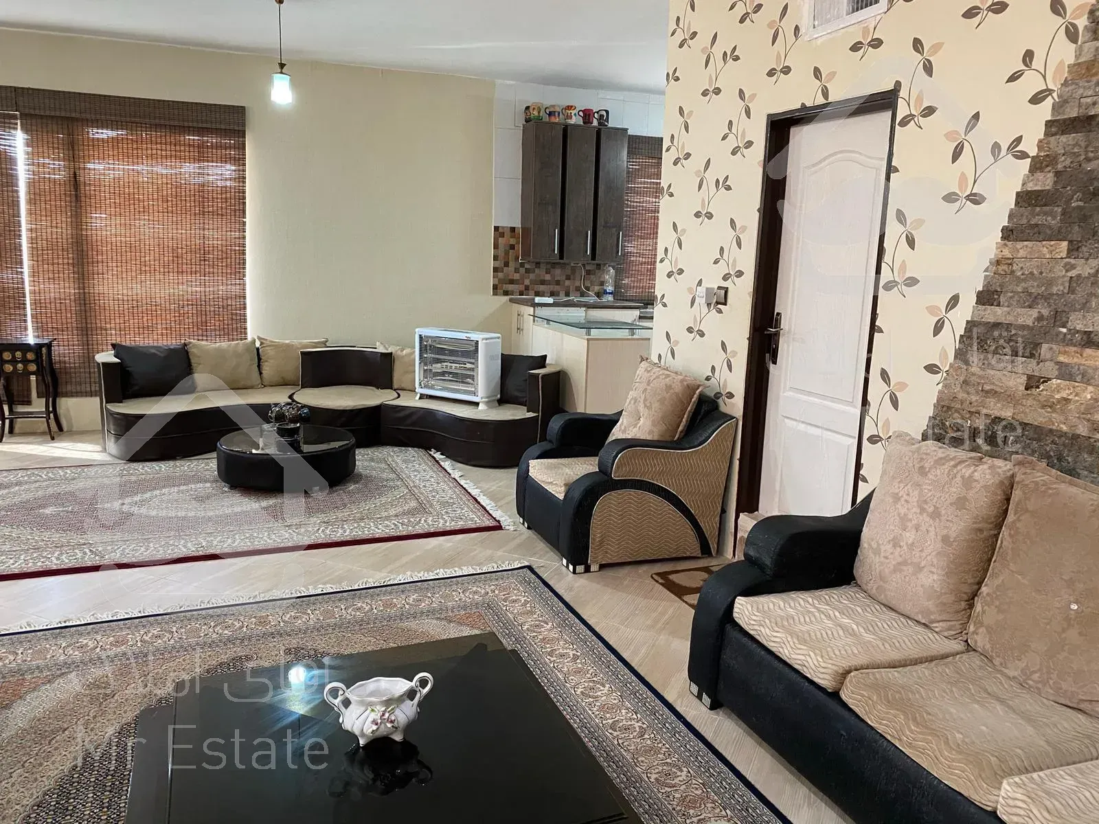 فروش ویلای لوکس ۹۰۰ متری کردان