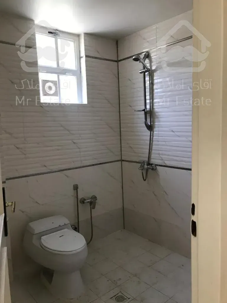 اجاره و رهن آپارتمان ولنجک 125  متر لوکس