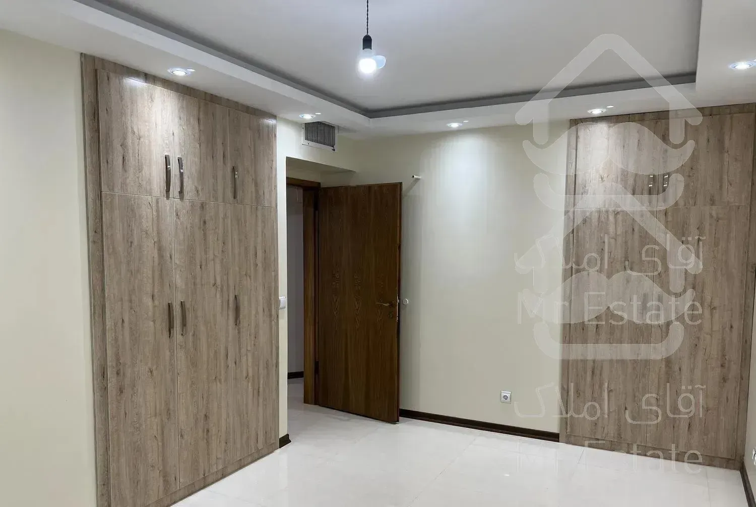 آپارتمان۲۰۰متری۳خوابه تک واحدی نوساز جابرانصاری