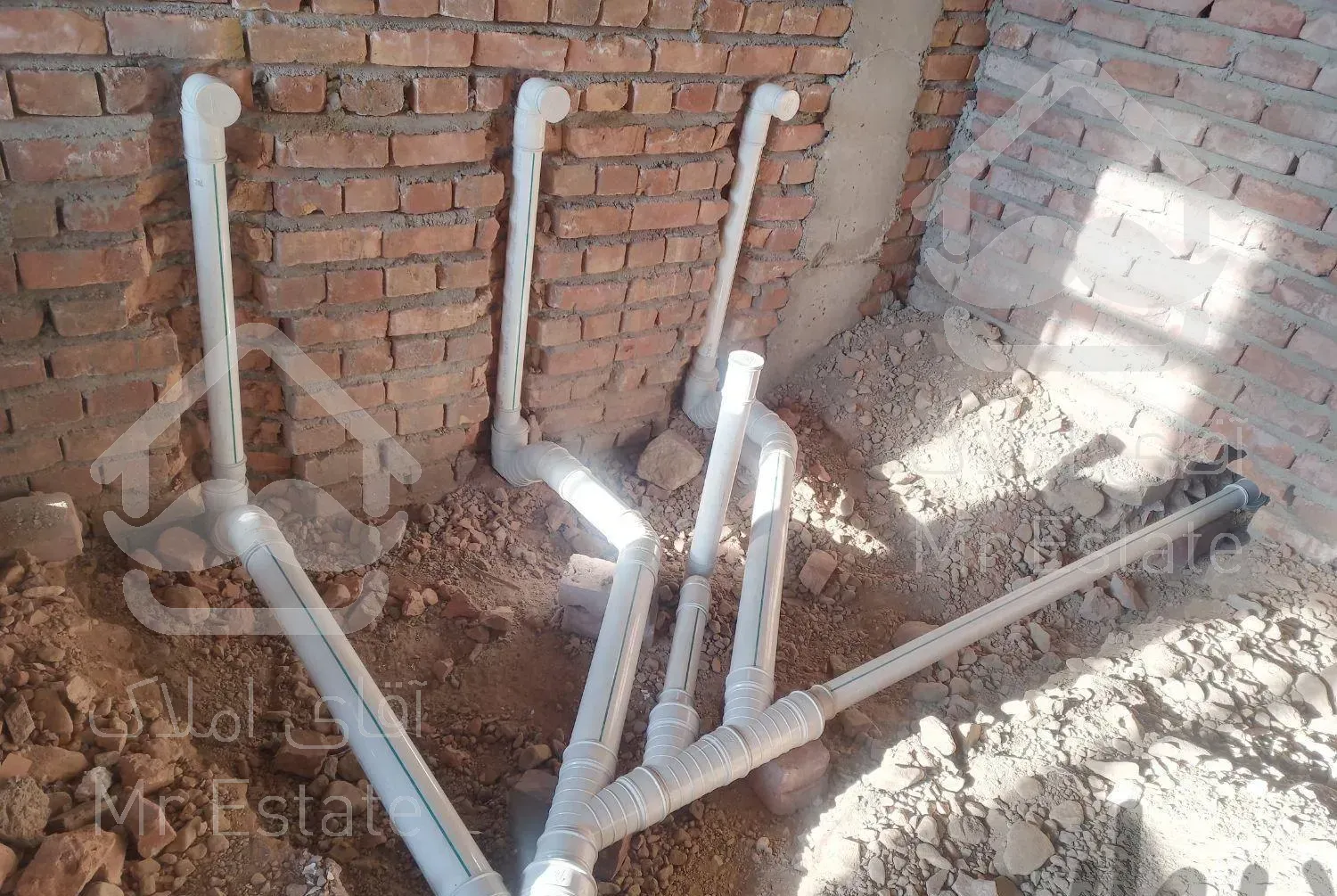 لوله کشی اب و فاضلاب و نصب استراکچر