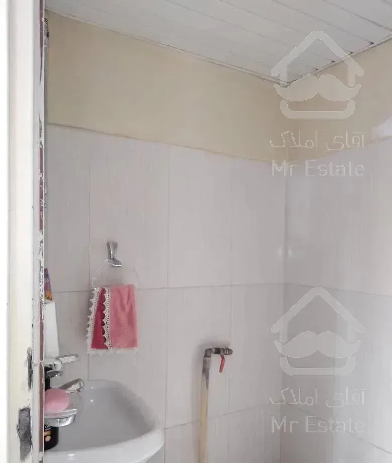 اپارتمان قدیمی زیر قیمت به علت پول لازم بودن