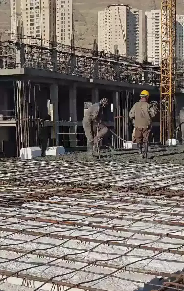 ۷۷متری/سندتکبرگ/فول مشاعات/برج باغ