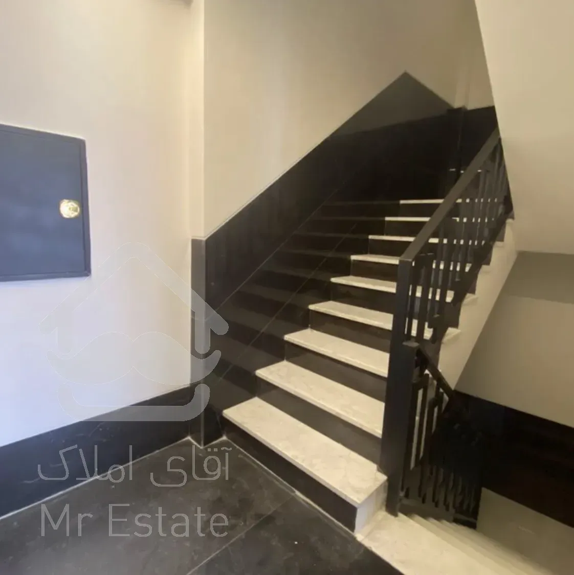 ۸۰متر۲خواب فول روبه کوچه زیر قیمت