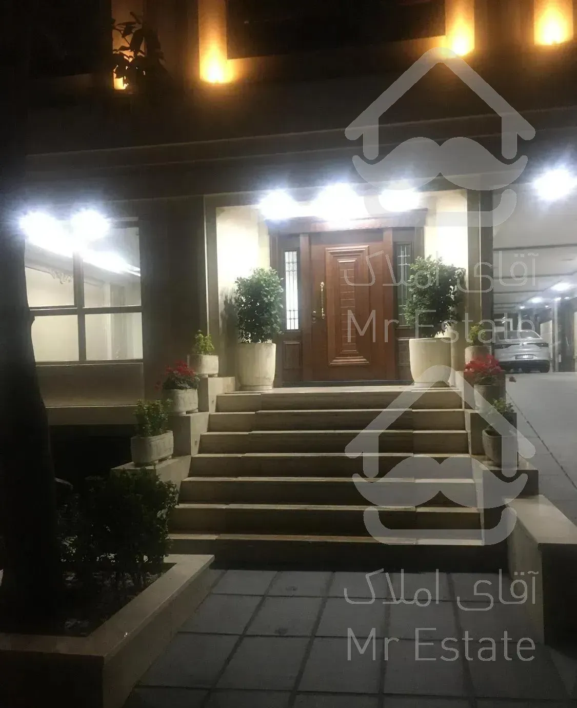 سهروردی‌شمالی ۱۳۶متر۳خواب فول سرمایه گذاری