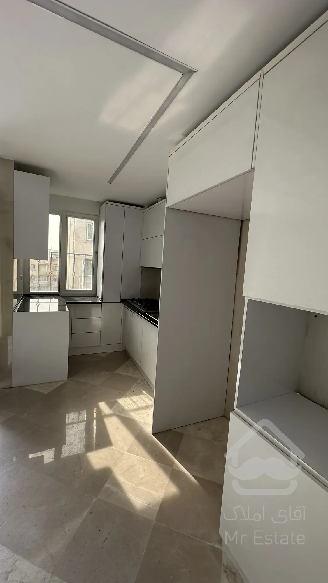 فروش واحد نور مستقیم تاپ لوکیشن سوپر لاکچری