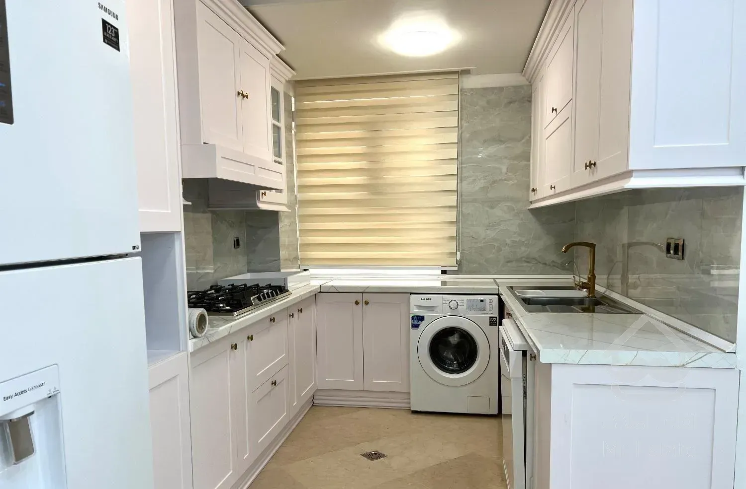 125متر 3خوابه فول کم واحد بازسازی اباذر