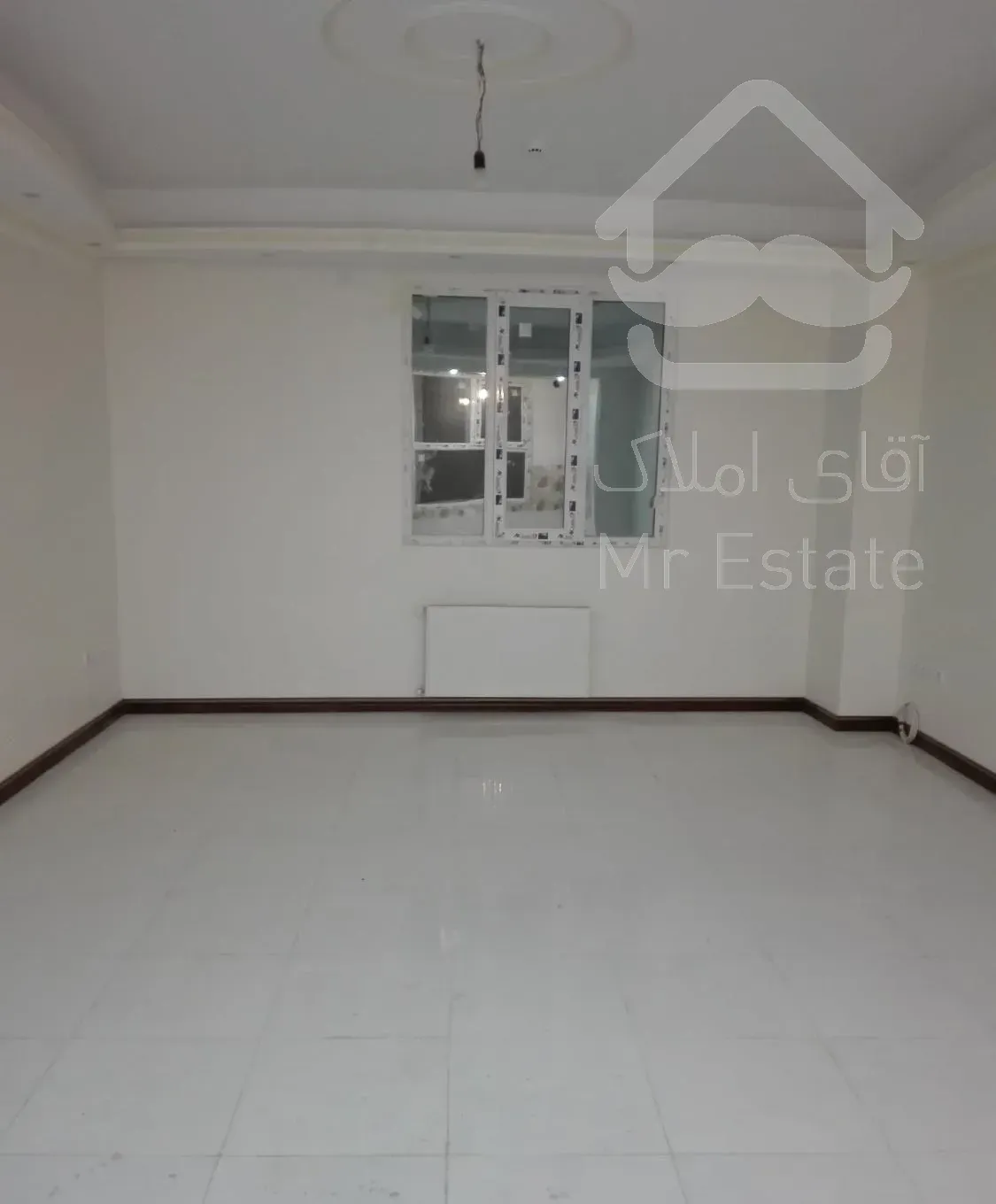 ۶۰متری با ۱۰متر حیاط خلوت و پارکینگ