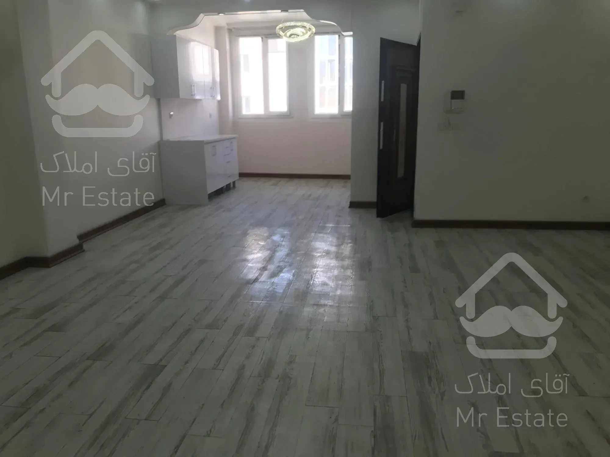 ۸۱ متر سوپرلوکس/فروشنده/شاندیز