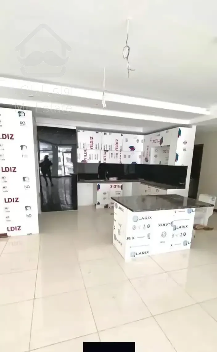 ۱۲۵متری/تریتیومVip/رزومه‌طلایی‌/دریاچه‌چیتگر