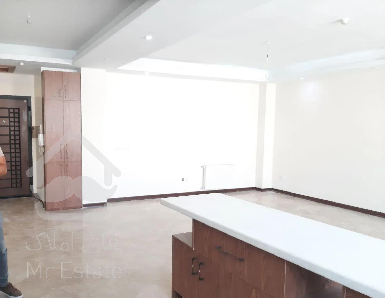 ۱۰۷ متر دوخوابه فول امکانات