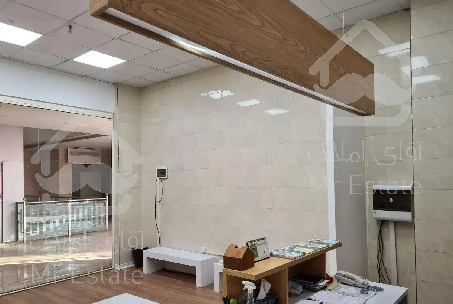 مغازه ۳۶ متری با ۱۲ متر انباری