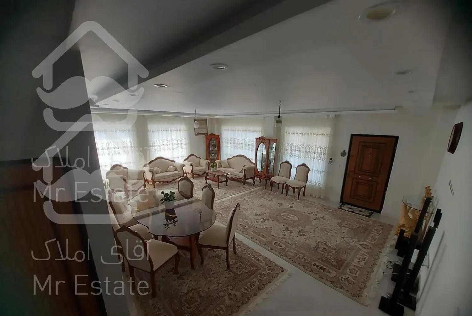 ویلا ۲۴۰ متر نوساز نزدیک دریا سند دار