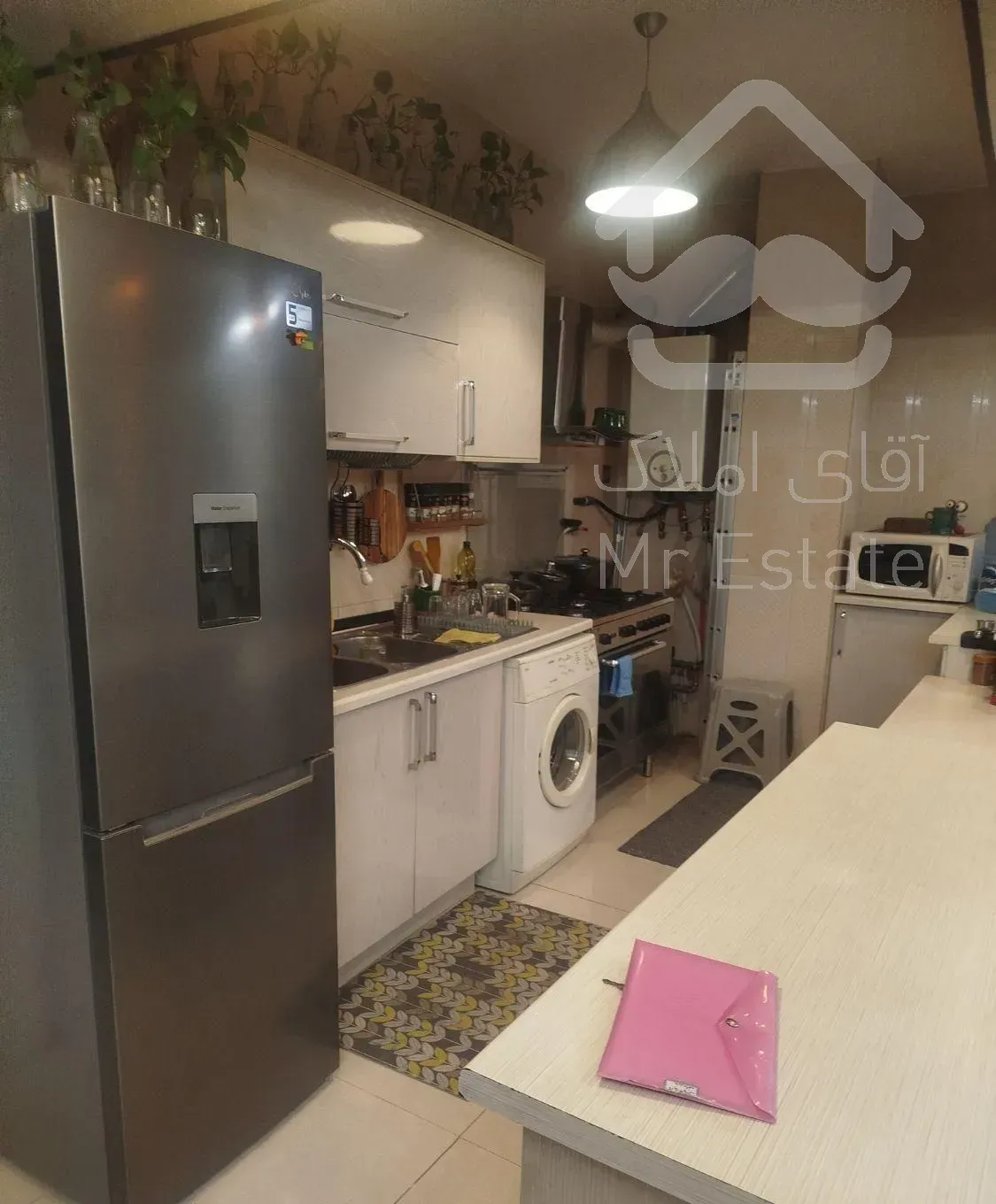 آپارتمان۸۵متری۱خوابه فول بازسازی تاپ لوک/ کاشانی