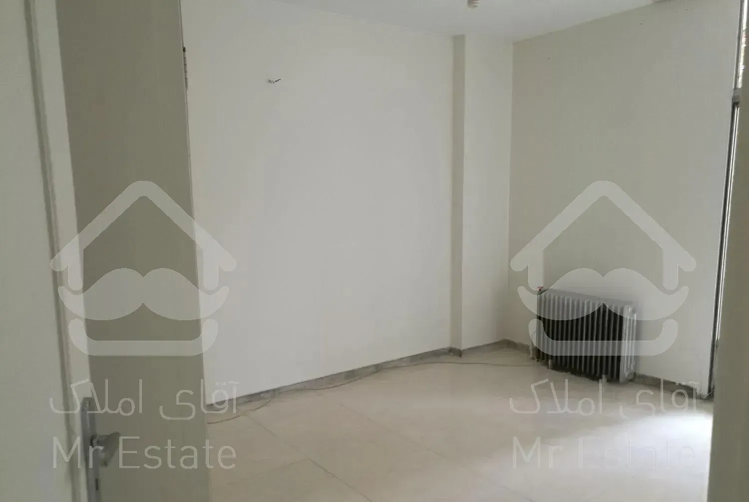 فاطمی 140متری3خوابه 26ساله فول امکانات