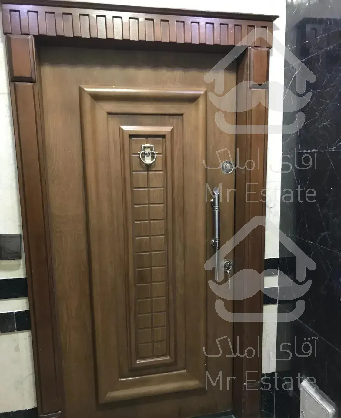 ۱۱۲/۵مترکلید نخورده با پارکینگ آماده محضر