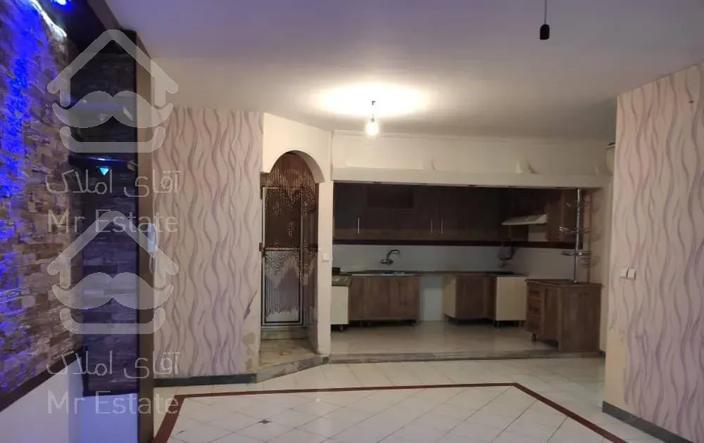 آپارتمان ۹۰ متری شش واحدی غرق نور