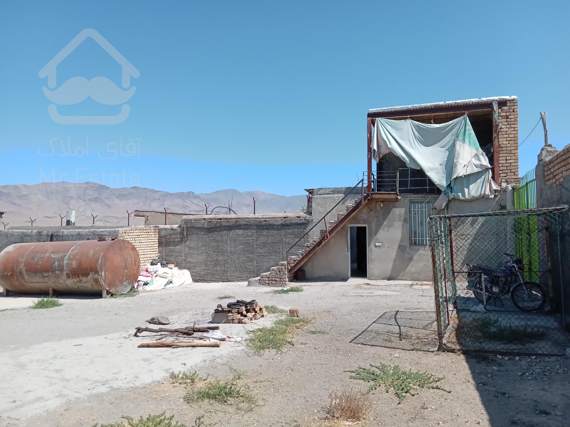 دامداری ۱۰۰ راسی بره جاده  استان مرکزی تفرش
