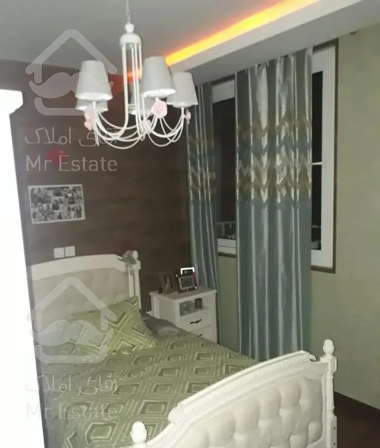 جماران ۱۶۰ متر طبقه دوم ۳ساله