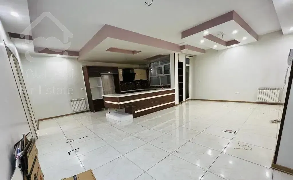 ۱۰۰متر دوخواب رویال مجلل غرق نور ویو بدون مشرف