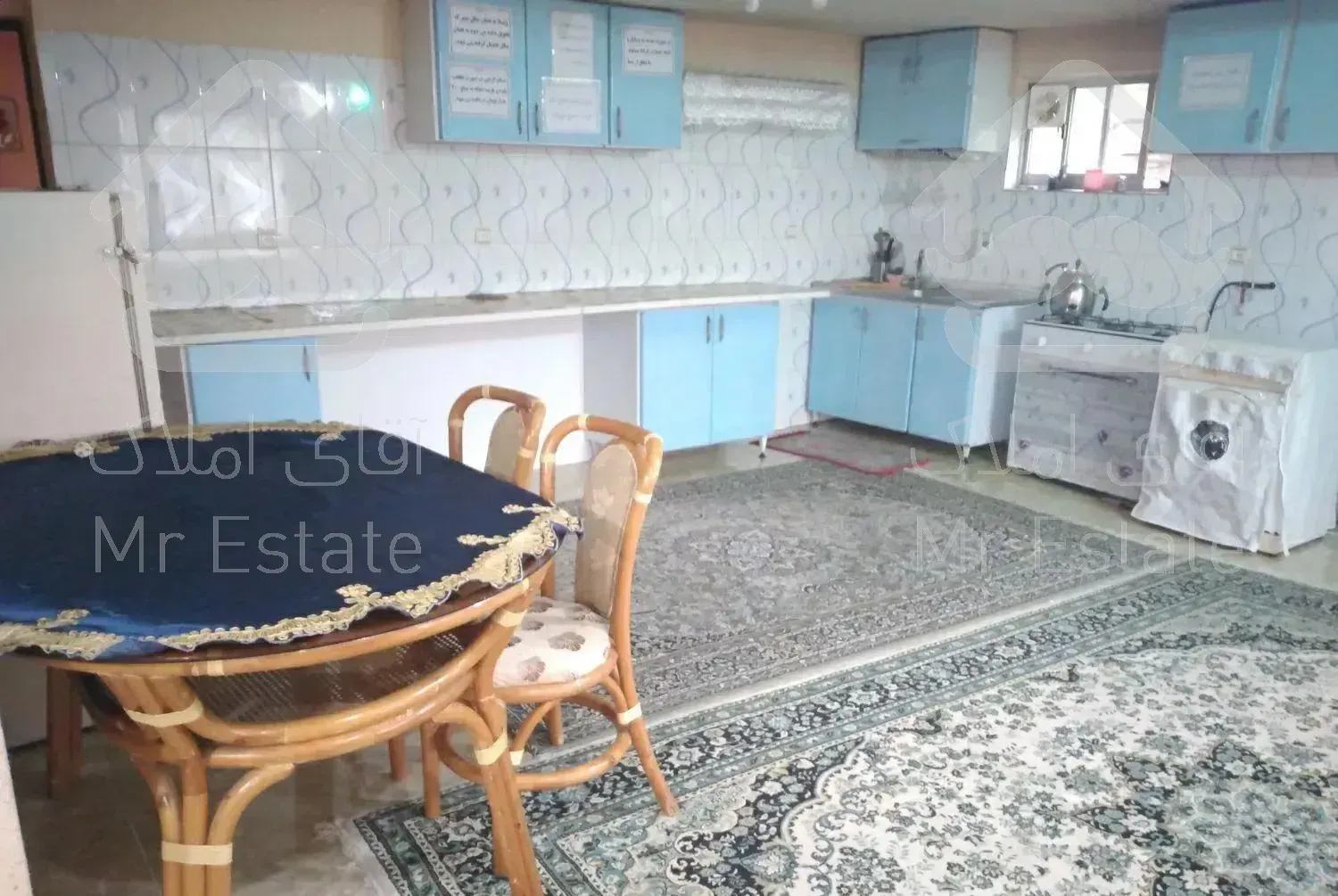 اطاقور جاده لیل خرما  کولر گازی دارد