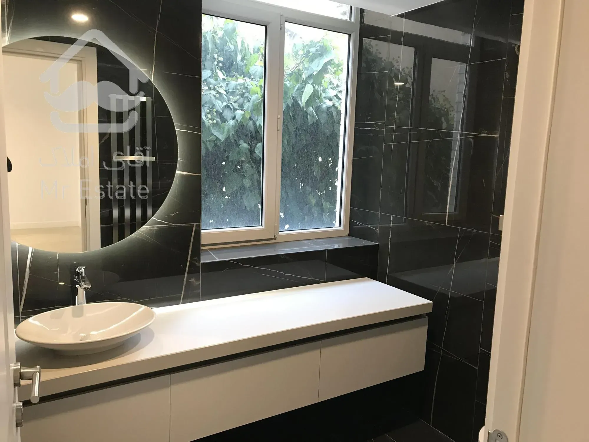 اپارتمان شهرك غرب١٩٠متر