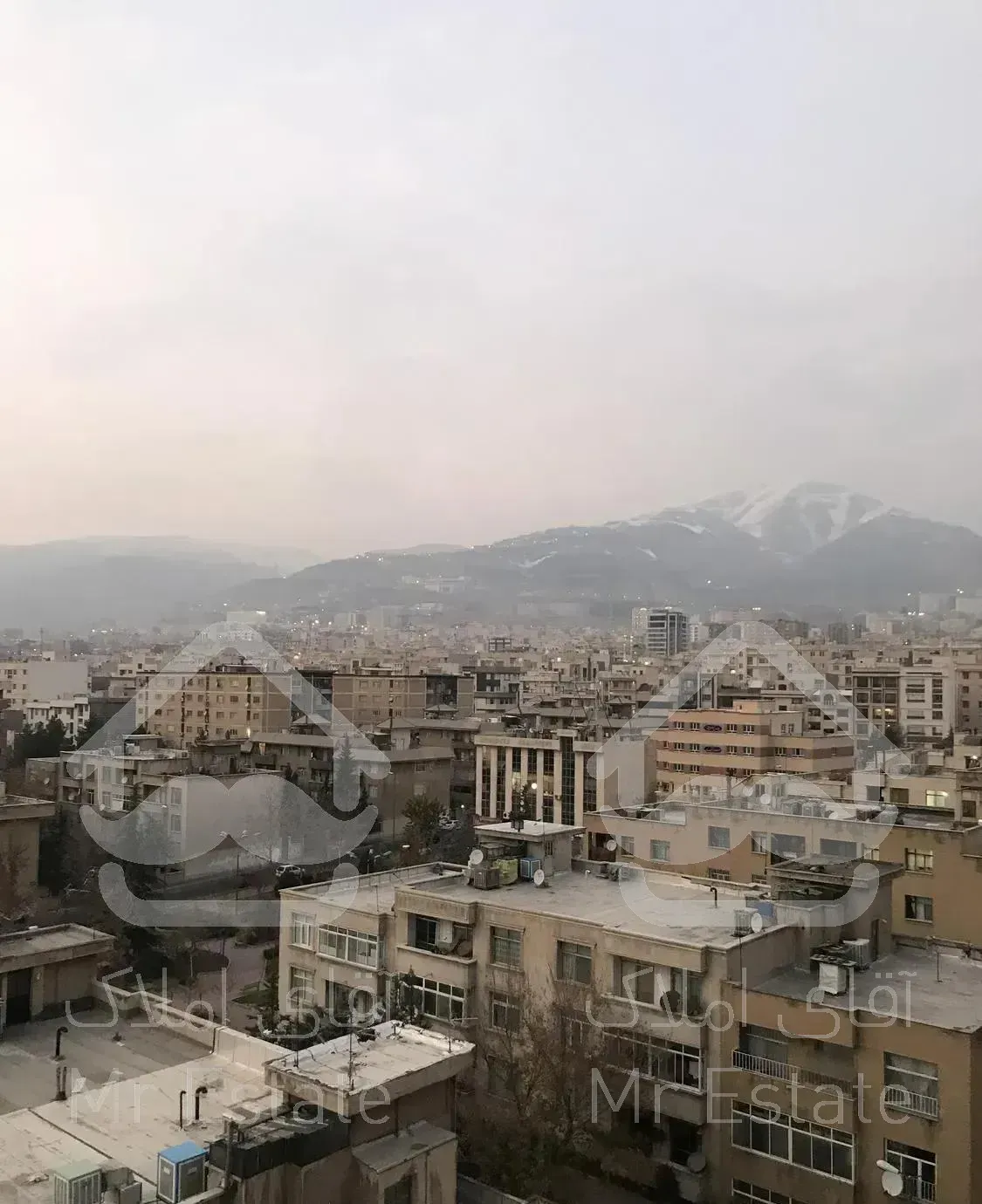 ١٢٠متر ٣پارکینگ با چشم اندازى ابدى