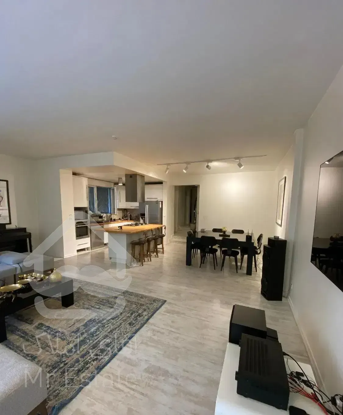 فروش آپارتمان محمودیه ۱۷۶متر