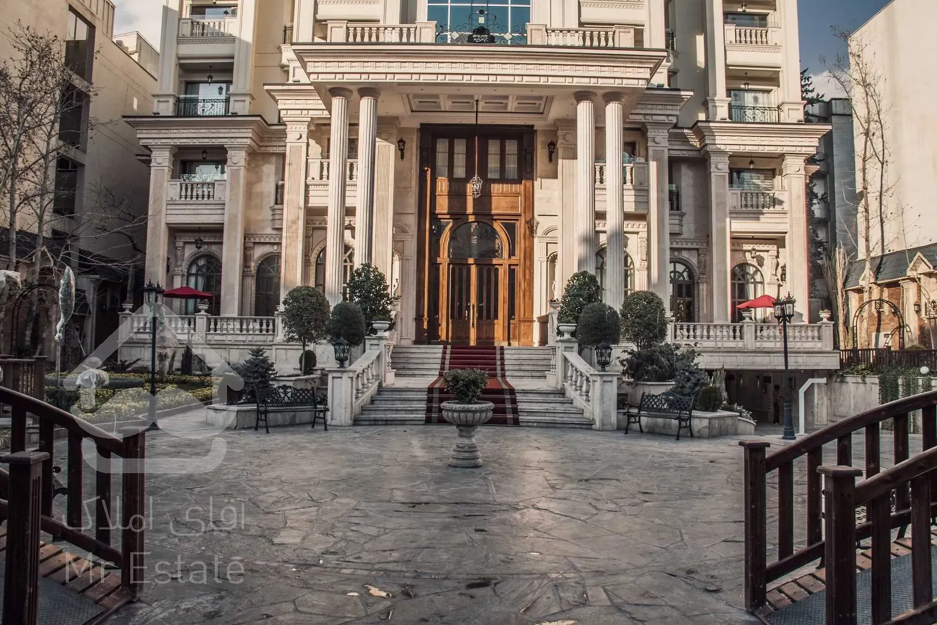 رهن و اجاره واحد ۲۰۰متری با ویوی دیدنی فرمانیه