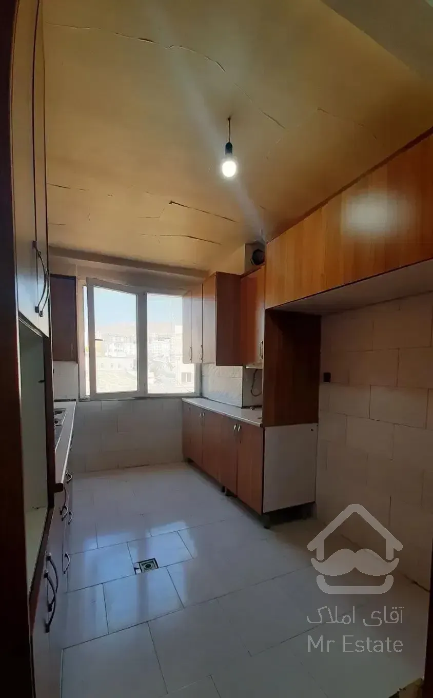 آپارتمان پیمانیر طبقه آخر