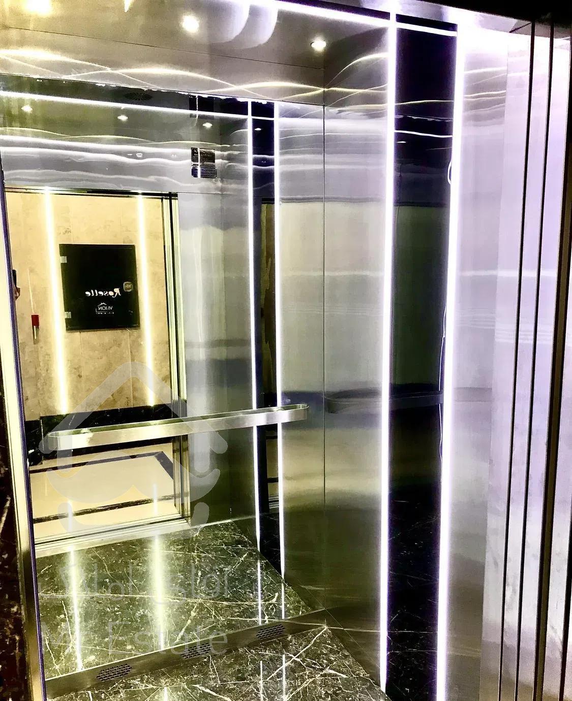 ۱۵۰ متر نوساز تک واحدی /۲پارکینگ /کمالی شرقی