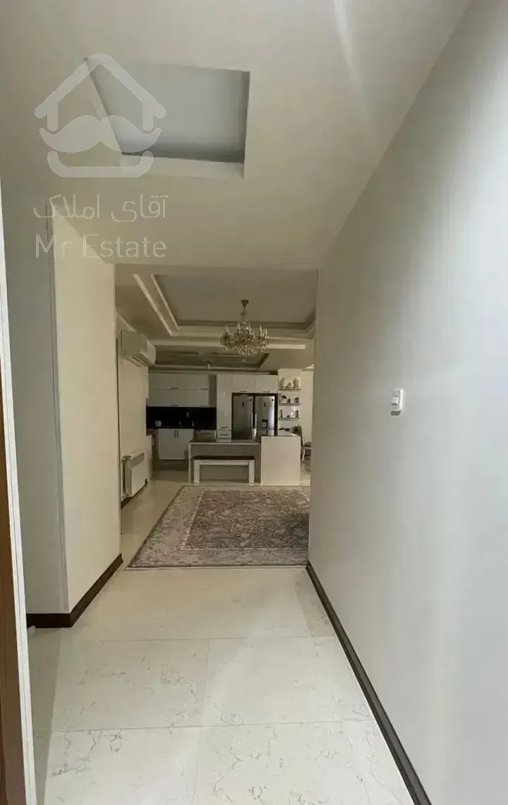 آپارتمان همت سه پارکینگ نورگیر عالی