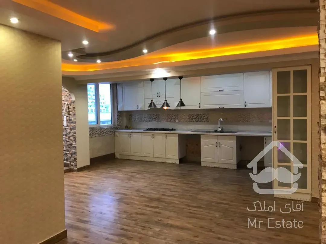 اجاره آپارتمان ۱۴۰ متر سه خواب در شهرک غرب