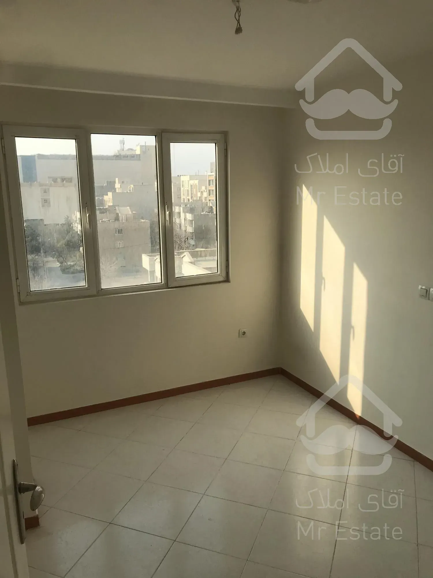 ۱۱۰ متر سوپرلوکس/۲نبش/برج مروارید