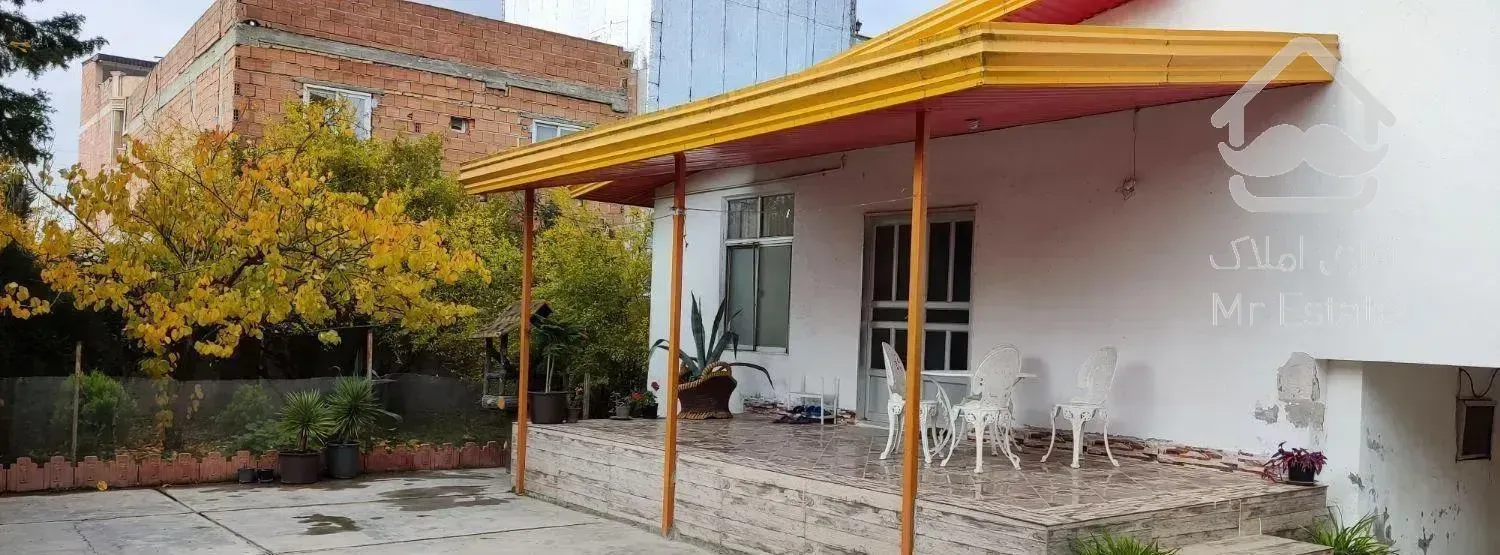 ویلااستخردارآب گرم  با استخر نوساز و شیک