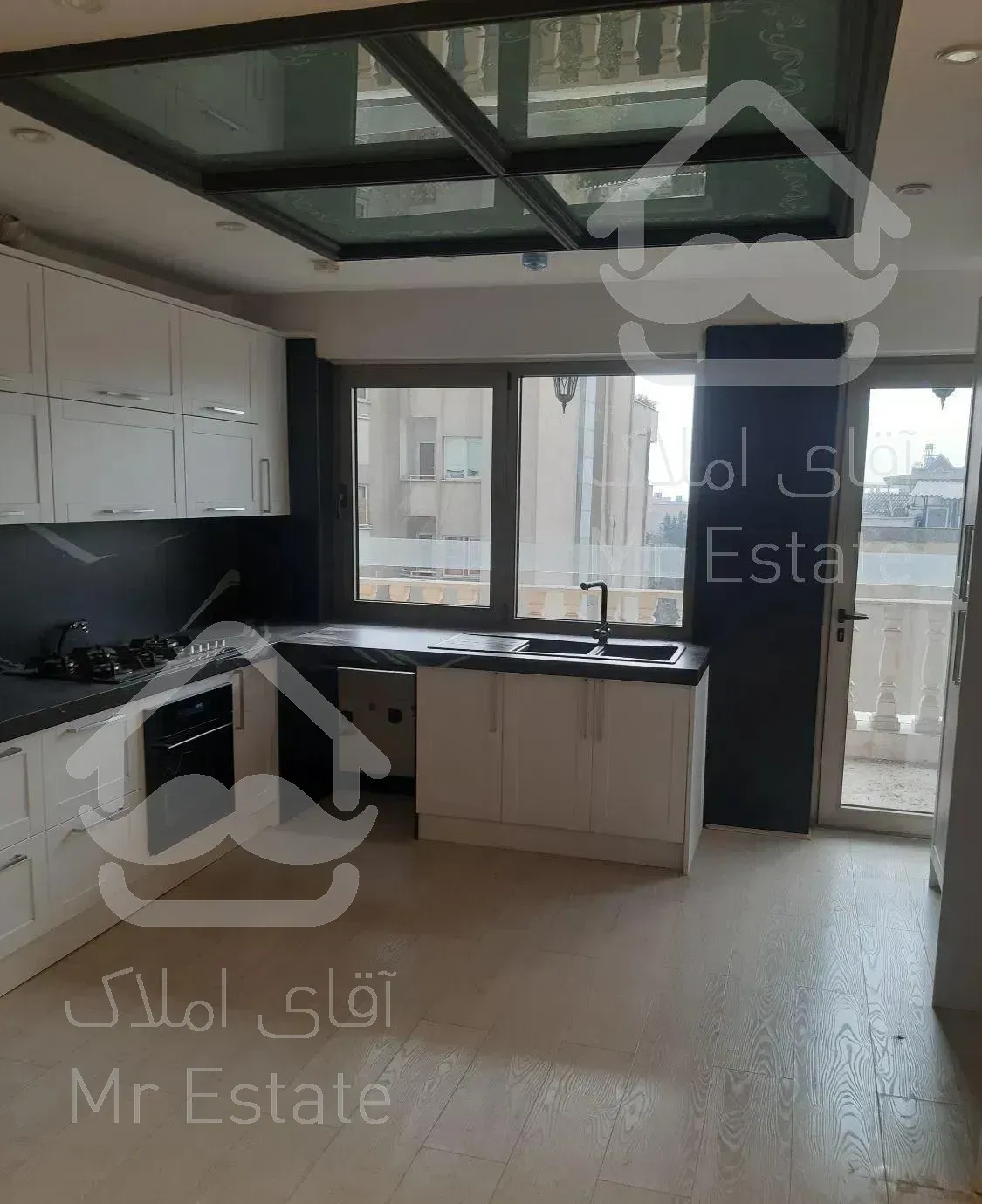 200 متر برج باغ نوساز دیباجی منظریه