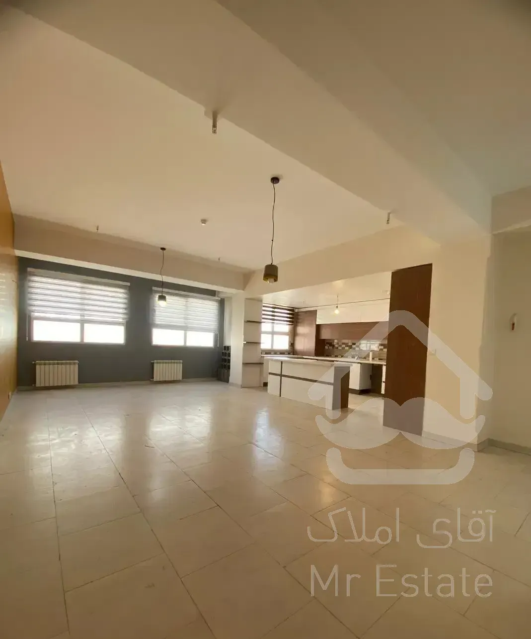 ۱۳۵ متر/ ۳ خواب/فوق العاده خوش نقشه/برج باغ