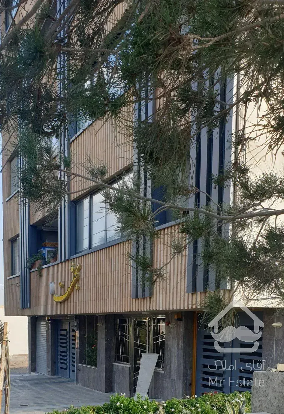 آپارتمان ۱۶۵ متر ۳ خوابه