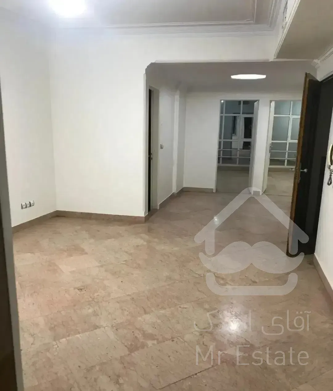 ۱۳۰ متر /اندرزگو ندا/اکازیون