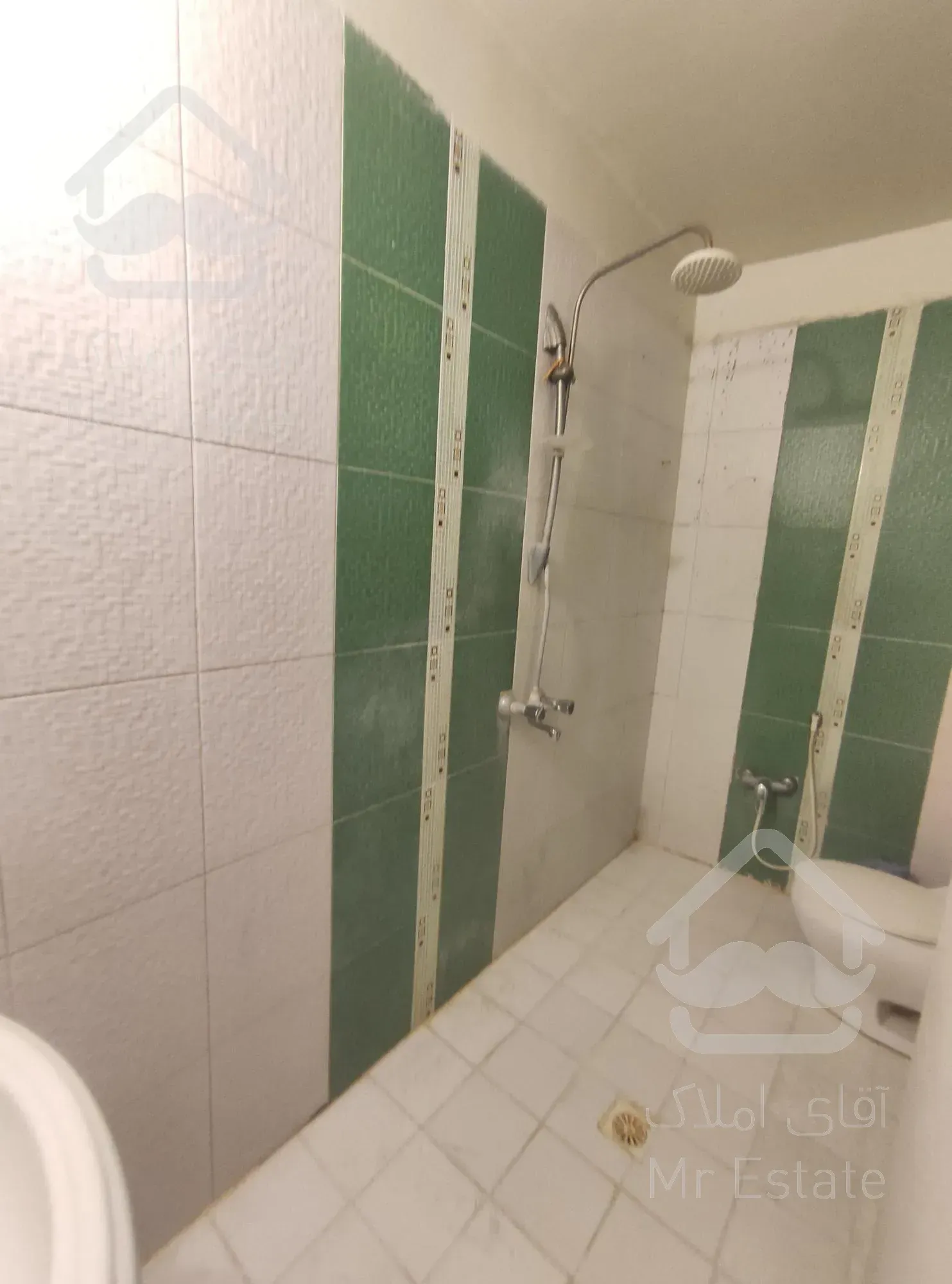 ۱۱۰متر/۳خواب/خطی رو آفتاب/بلوار فردوس غرب