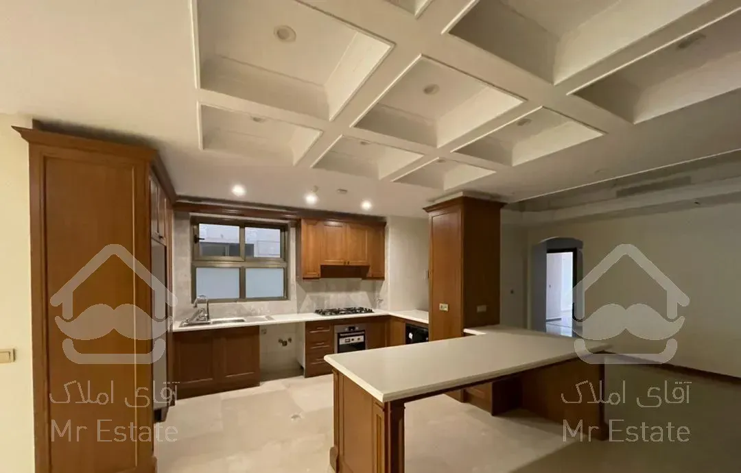 200 متر کلید نخورده /کامرانیه