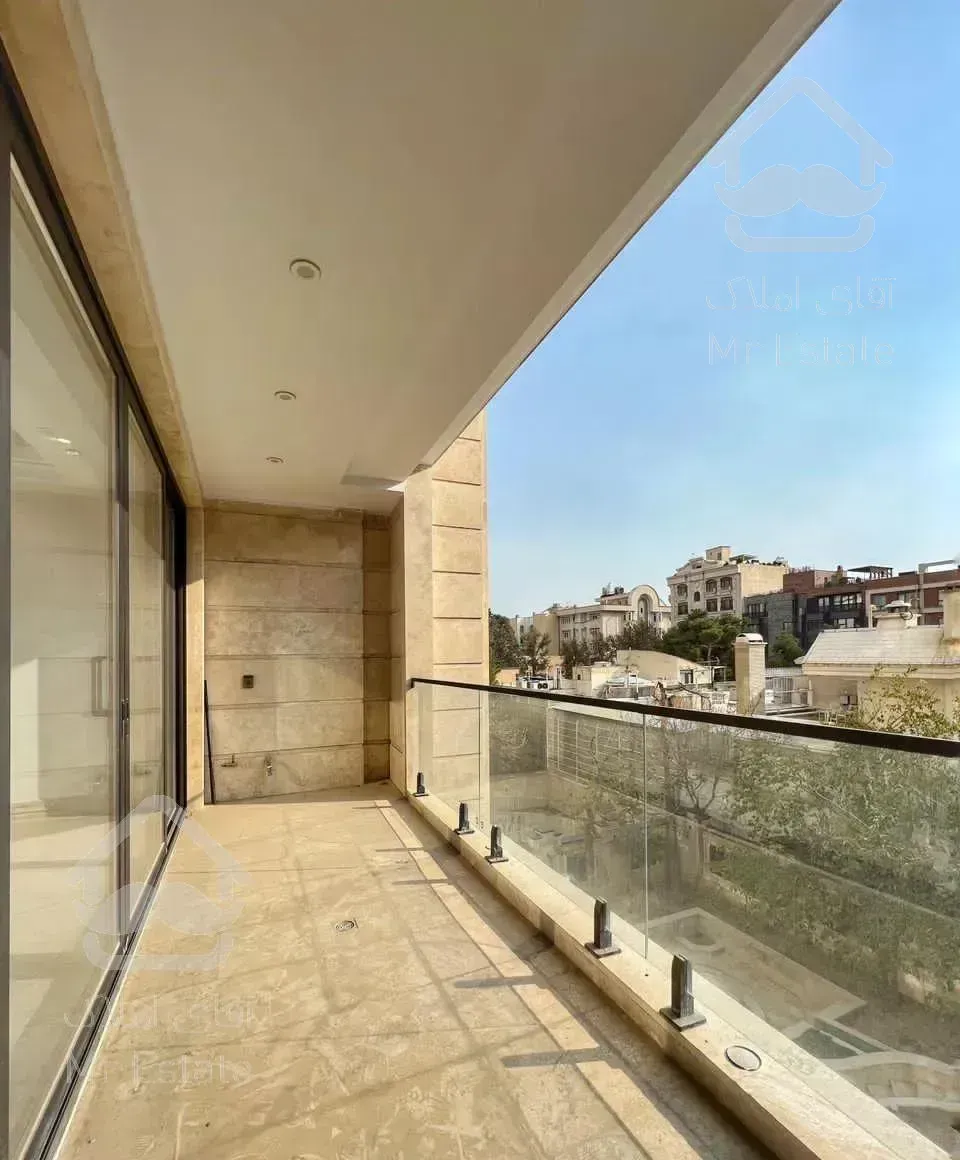 ۲۲۵ متر ۳خواب پاسداران ۲پارکینگ فول