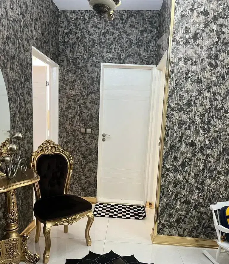 ۱۰۵ متر بدیعی طبقه ۴ دو واحدی کولر گازی کف سرامیک