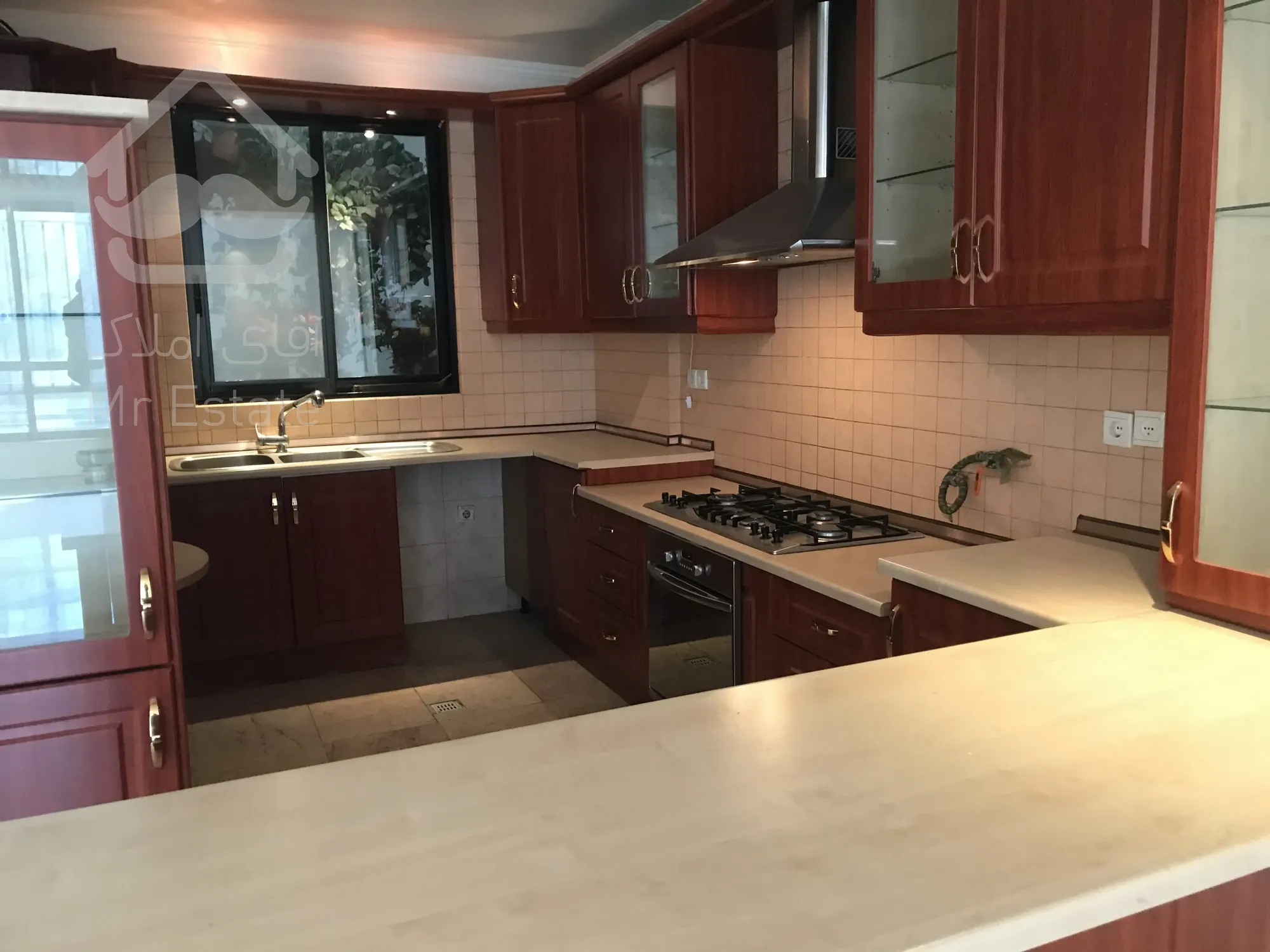 فروش آپارتمان ۱۲۶ متر ۳ خواب قیطریه نور جنوب