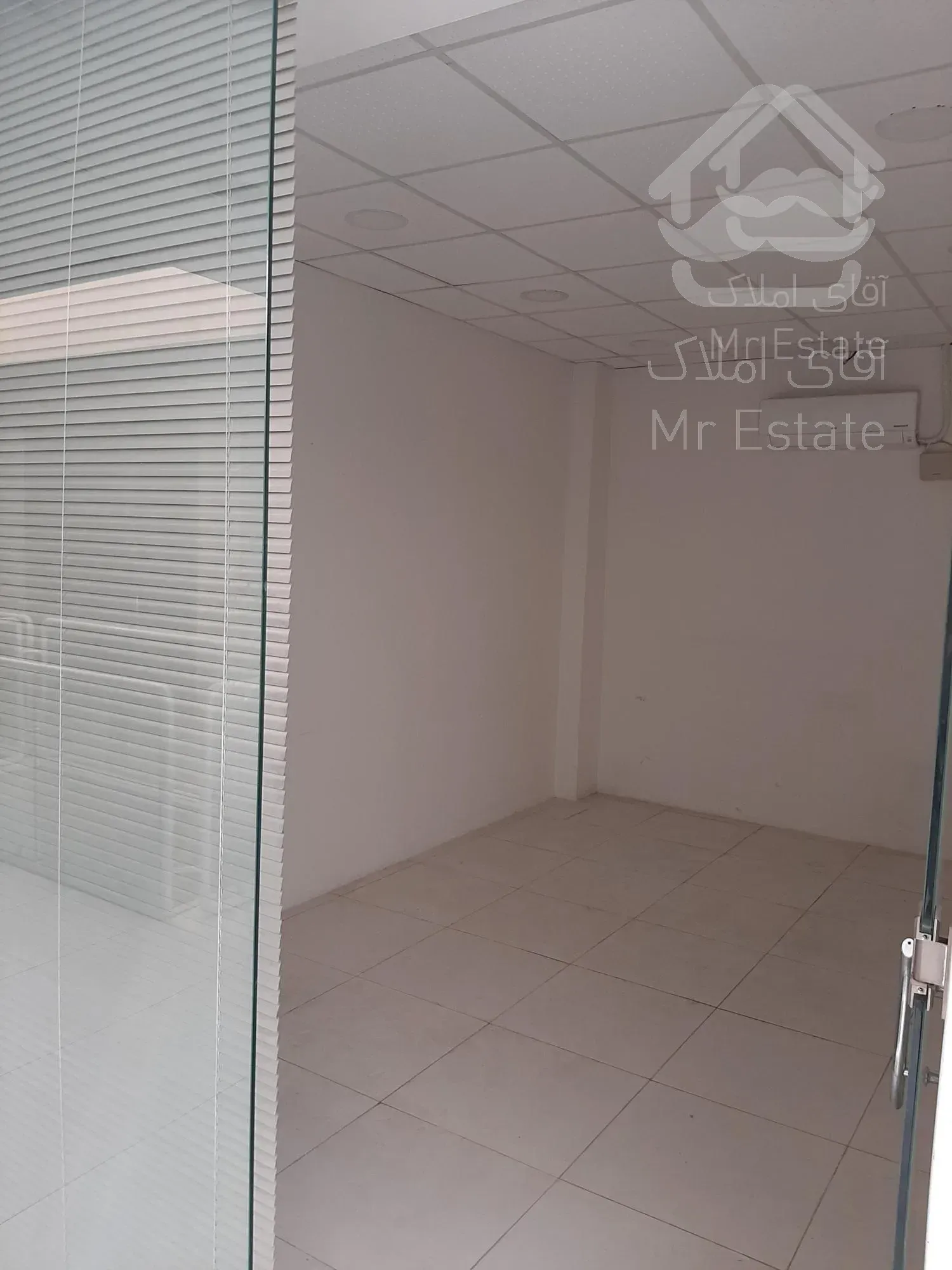 مغازه ۳۲ متر