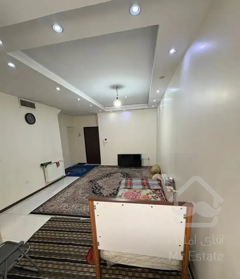 ۴۷متر/پارکینگ و انباری سندی