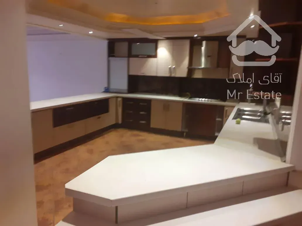 اجاره و رهن آپارتمان زعفرانیه 260  متر شیک