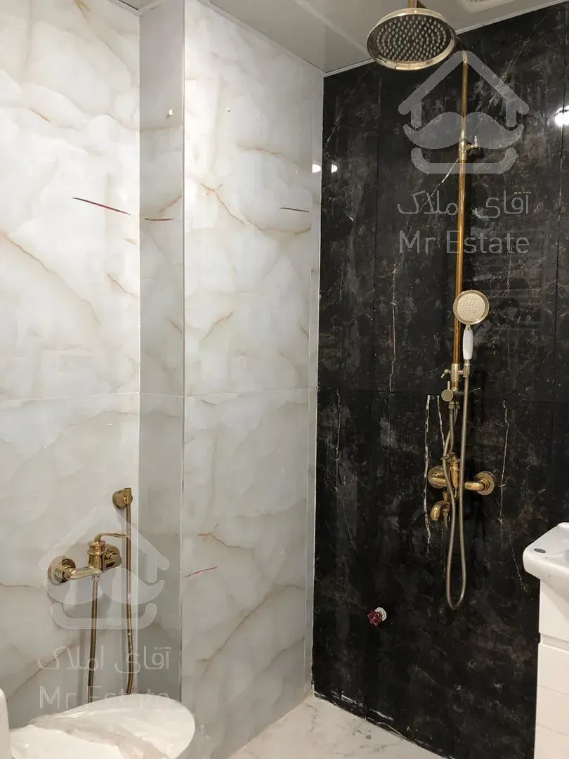 ۱۰۵متری کلید اول