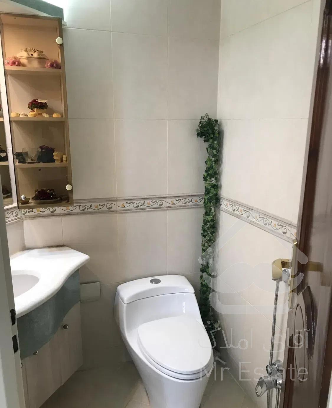 ١٧٥ متر دو راهی قلهک