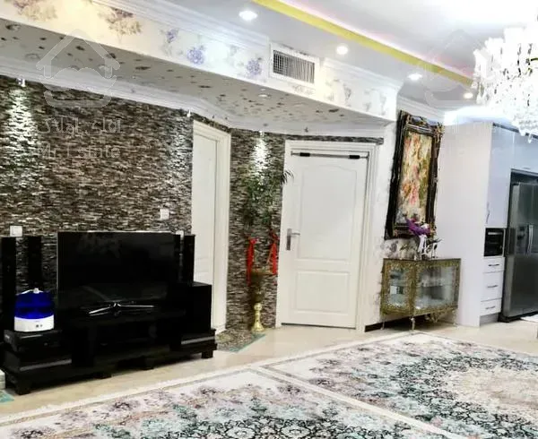 ٧٨ متر/خوش نقشه/فول امکانات/٦ ساله/مهران