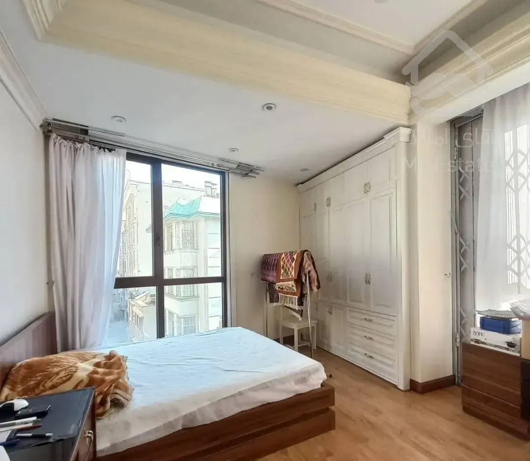 ۲۵۰متر/آجودانیه/‌غرق در نور/برج باغ برند